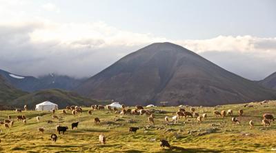 Mongolia, features and locations