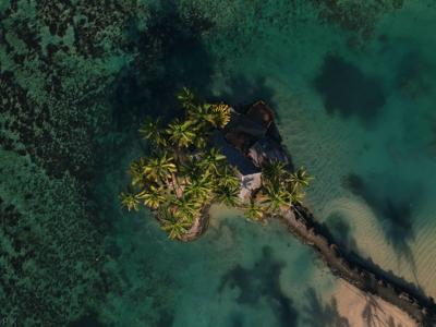 Fiji, features and locations