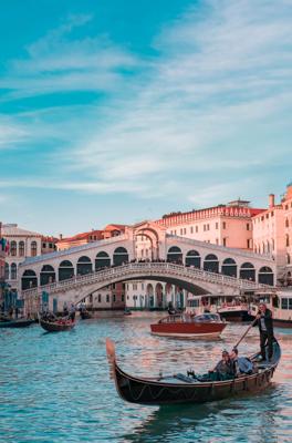 Italy, features and locations